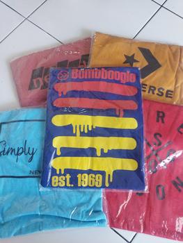 Product Review of Paket Hemat 5 Kaos Motif Distro Putih from S**y B**6 0