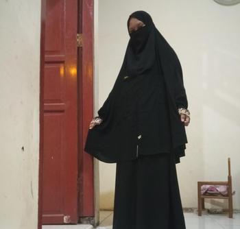 Product Review of cozy khimar non pad jahit 4 lengan bolong Hitam Kerudung bergo jumbo khimar Syari Muslim Oval Jilbab Instan Wolfis Tangan from H**h A**h 0