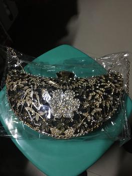 Product Review of Tas Pesta LYDIA Embellished Crystal Box Clutch Wanita from R**H E**A W**G 0