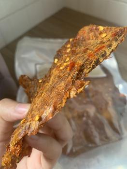 Product Review of Khô Bò Củ Chi Cô Ba Tasty - Bò miếng mềm - Hộp giấy 500g/1kg - SP065 from U**n U**n 2