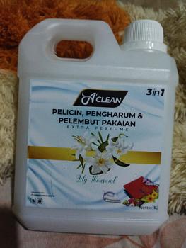 Product Review of Amorens Pelicin Setrika Pakaian / Pafum Laundry & Pewangi Pakaian 1 liter 3 in 1 Wangi Tahan Lama [1000ml] from U**i 0