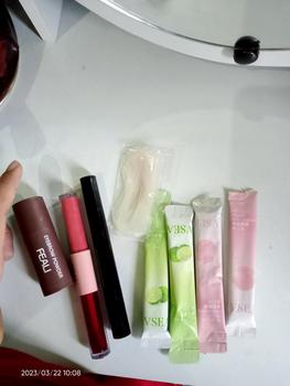 Product Review of FEALI Paket Bundle Hemat [ 3 Pcs ] Best Seller - ( Feali Multicolor 2in1 Lipstik, Feali Eyeliner Stamp 2in1, Feali Eyebrow Powder) from D**a S**n 0
