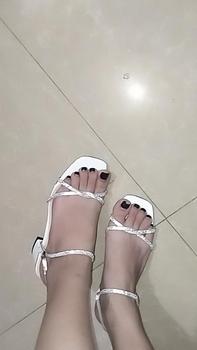 Product Review of Sandal quai mảnh cao gót 5cm quai đính đá from m**n 2