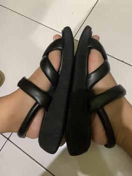 Product Review of LAPEPA YUK - Sepatu Sandal Wanita Wedges VIVIAN Model Silang dua Tali Strap Belakang Hak Tinggi Sole 3 cm Spatu Sendal Gunung Cewek  Size 36 37 38 39 40 41 Warna Hitam Black Kekinian Premium Terbaru Shoes Ori Original Mall Official Store Promo from G**r S**a 1