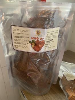 Product Review of Khô Bò Củ Chi Cô Ba Tasty - Bò miếng mềm - Hộp giấy 500g/1kg - SP065 from U**n U**n 0
