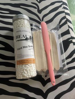 Product Review of Hủ 400g Sáp Wax Lông + Que gỗ waxing - Sáp wax dẻo, wax sạch lông cứng, lông tơ Kem from H**g m** 9** 0