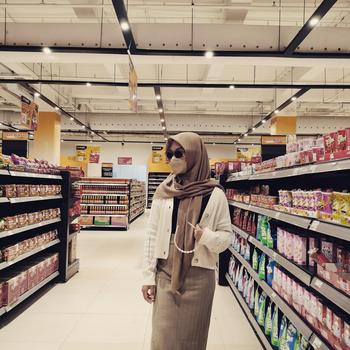 Product Review of Laura Skirt - WearingBENA (KIRIM TANGGAL 15 KE ATAS) from j**i 0