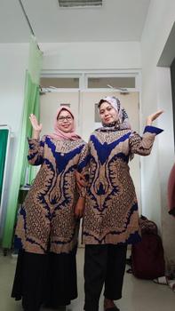 Product Review of Tunik Kancing terbaru modern dress, Pakaian muslim wanita lengan panjang tunik batik Katun Nyaman from E**i D**i 0