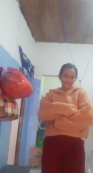Product Review of Sweater Hoodie Crope V Bear Sherpa Bulu Domba Fit Wanita Tebal Oversize Cream from M**y 0