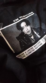 Product Review of Hoodie Kim Taehyung - Sweet Night (+freebies) from r**i 0