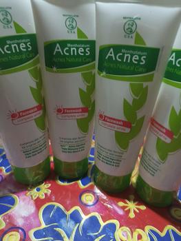 Product Review of Acnes Creamy Wash Complete White Oil Control Deep Pore Yogurt Touch 50gr 100gr || Sabun Cuci Muka Anti Jerawat Badan from M**d 0