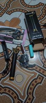 Product Review of Alat Cukur Elektrik Profesional Hair Trimmer Detailer Cordless / Mesin Cukur Rambut Cas T9 / Pisau Cukur Jenggot from W**i s**h 0