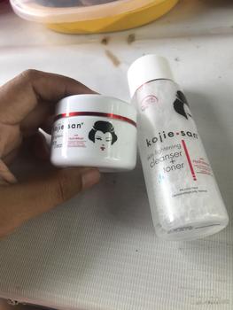 Product Review of ( PROMO ) Paket Lengkap Kojisan / Kojie san 4 in 1 Face Lightening Cream / toner 100 ml / skin lightening soap 65 gr / skin lightening facial wash / Original 100% BPOM Wajah Pencerah Cleanser from l**1 1