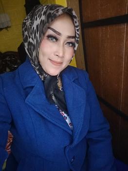 Product Review of Hulya Hijab Segi Empat Rayon Katun Kilau 100cm HUL100K150 Muslim Square Voal Kerudung from n**u 1