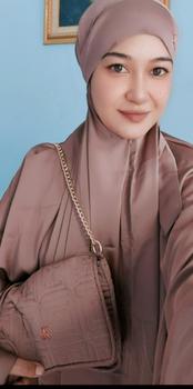 Product Review of Adelyne Prayer Set | Mukena Premium by Kallia | Packaging with box from C**a 2
