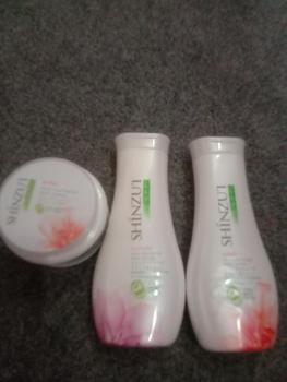 Product Review of Find It Store - Shinzui Skin Lightening Hand & Body Lotion 210ml | Lotion Tubuh | BPOM Original Memudarkan Pencerah Perawatan Scrub Mencerahkan Jamur Arbutin Memutihkan Niacinamide Wangi from R**e 0