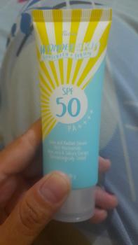 Product Review of Fanbo Wonder Skin Sunscreen & Serum - SPF 50 PA ++++ 30gr - Sunscreen Wajah  no Paraben - Tekstur Ringan - Tidak Lengket - Melembabkan - Semua Jenis Kulit - Mencegah Penuaan Dini -kulit Glowing dan terbebas dari Sinar UV dengan ketahanan 8 jam from B**n 0