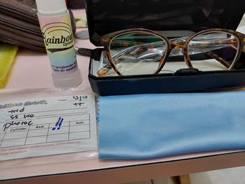 Product Review of Kacamata Wanita Cat Eye Kode SS Antiradiasi Frame from T** D**i 1