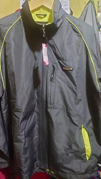 Product Review of Jaket Tebal dan Tipis Cowok Cewek 25rb - 150rb Setrip from m**a 0
