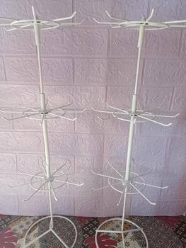Product Review of Rak Display Matahari Putar 3 Susun KECIL Gantungan Perhiasan Aksesoris HP from K**y 1