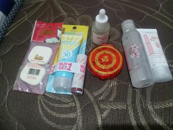 Product Review of Fanbo Wonder Skin Sunscreen & Serum - SPF 50 PA ++++ 30gr - Sunscreen Wajah  no Paraben - Tekstur Ringan - Tidak Lengket - Melembabkan - Semua Jenis Kulit - Mencegah Penuaan Dini -kulit Glowing dan terbebas dari Sinar UV dengan ketahanan 8 jam from t**e 0