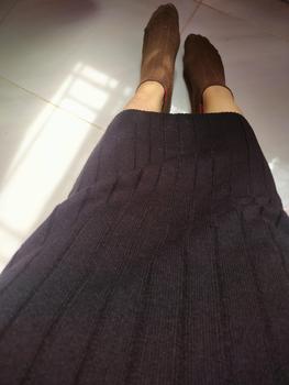 Product Review of Laura Skirt - WearingBENA (KIRIM TANGGAL 15 KE ATAS) from y** 0