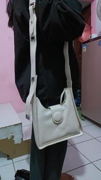 Product Review of Tas Wanita Sling Bag Shoulder Bag Square DD73 Kulit Wanita Selempang Slingbag from d**4 1