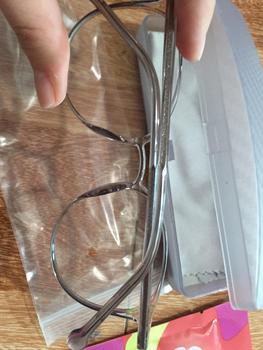 Product Review of [ Mã N021 ] TKN Eyewear : Kính Tròn Nhựa Cốt Kim Loại Chắc Chắn - Unisex Nam Nữ đeo được ( Kèm hộp - khăn lau ) from M**h 3
