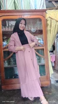 Product Review of SetRok Blazer Rok Plisket Fit Karet Setelan Wanita from Y**f 0