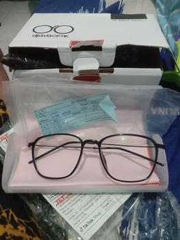 Product Review of [ DJAVA OPTIK ] Kacamata Ezra Normal s/d -4,00 Photocromic Eyewear Glasses Frame Lensa Antiradiasi from L**0 3