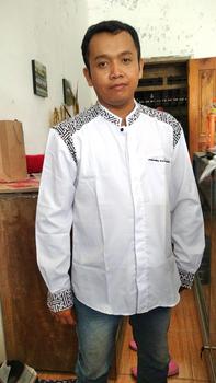 Product Review of Baju Koko El Rumi Araseo Lengan Panjang Kombinasi Batik Putih Kain Katun - Pria, Muslim from N**s s**l 1