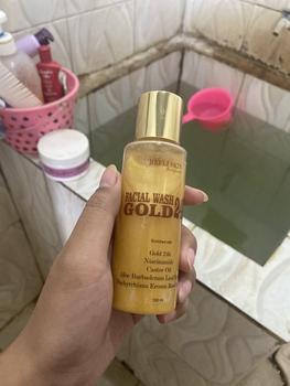 Product Review of Facial Wash Gold 24K By Refliskin Beauty from N**️ 0