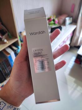 Product Review of WARDAH Crystal Secret Exfoliating Toner with Natural AHA+PHA 125 ml - Toner Untuk Eksfoliasi dengan Extract Edelweiss - Mencerahkan dan Menyamarkan Flek Hitam - Skincare from i**o g**u 2