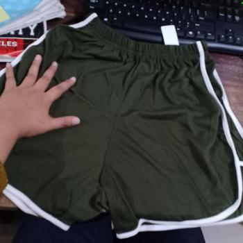 Product Review of Celana Pendek Wanita Big Size Hotpants Jumbo XXXL Santai Hitam from h**i 1