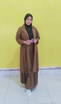 Product Review of SetRok Blazer Rok Plisket Fit Karet Setelan Wanita from I** f**n 8** 2