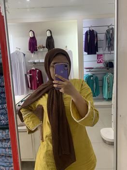 Product Review of Pashmina Full Plisket Lidi Ceruty Babydoll / Pleats Garis Muslim Ceruti Syal from f** 0