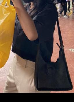 Product Review of Tas Wanita Sling Bag Shoulder Bag Square DD73 Kulit Wanita Selempang Slingbag from m**a 1