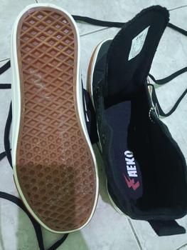 Product Review of Sneakers Aekoshoes TwoYears High Black Gum Produk Lokal Made In Indonesia from m** A** 1