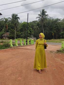 Product Review of claudy dress satin premium - gaun pesta muslimah gaun kondangan dress wanita muslimah dress kondangan lamaran terlaris Nyaman from r**s 0