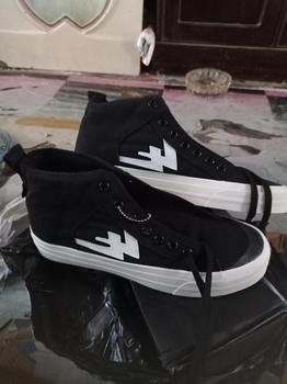Product Review of Sneakers Aekoshoes Two Years High blackwhite Originall Produk Lokal Made In Indonesia from Z**i n** 0