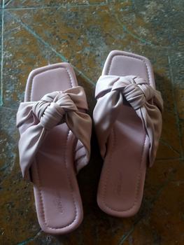 Product Review of Gevariel Women Sandal CB13 Premium from d**1 0