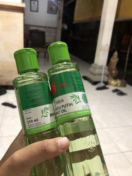 Product Review of Cap Lang Minyak Kayu Putih 210 Ml | Minyak Kayu Putih from B**🐣 2