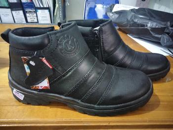 Product Review of Sepatu Boot Touring pria bahan kulit asli warna hitam resleting samping Boots Hitam from D**y A**i 0