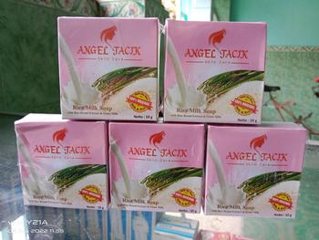 Product Review of [ SPESIAL EDITION ] SABUN CRYSTAL PREMIUM ANGEL TACIK 1 PCS ( uk 60 gr ) from e**6 2