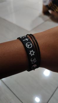 Product Review of Peace - Hitam - Gelang Wristband by Embracelet from d**w 1