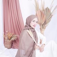 Gambar RIFANYHIJAB Bella Pashmina Hijab Wanita Muslim Pink Kerudung Empat Syal - Mocca dari Rifany Hijab_NEW undefined 1 Tokopedia