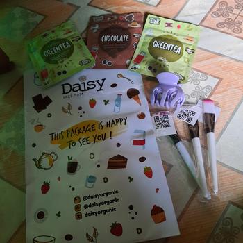 Product Review of Masker Organik Skindyssa - Daisy Organic | Facemask Travelsize 20gr | Greentea - Milk - Chocolate - Strawberry | Mencerahkan, Meredakan Jerawat Komedo Bruntusan, Kontrol Minyak, Kulit Kering, Kulit Sensitif Oat Extract Pencerah Wajah from I**o 1
