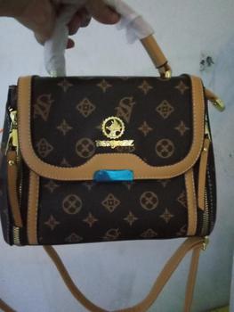 Product Review of 3580 Tas Selempang Wanita Premium Foxjazz Wanita from i**e 0