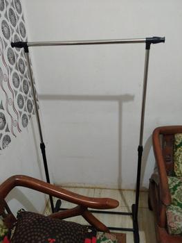 Product Review of GEI - Stand Hanger Single Praktis Gantungan Baju Stainless Steel Dengan Roda Untuk Gantungan Hijab, Mukena, Handuk, Baju, Kaos Bahan Pipa Stainless from P**t 0