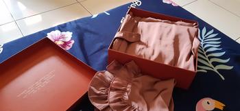 Product Review of Afsha - Mukena Dewasa Raima 2in1 Series (Free Sajadah, Pouch & Box Hampers) from A**a A**6 0